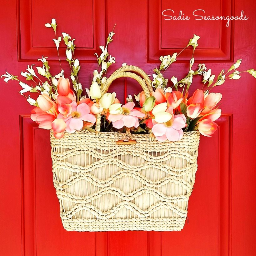 7_repurposed_thrifted_straw_bag_for_spring_flower_door_decor_sadie_seasongoods